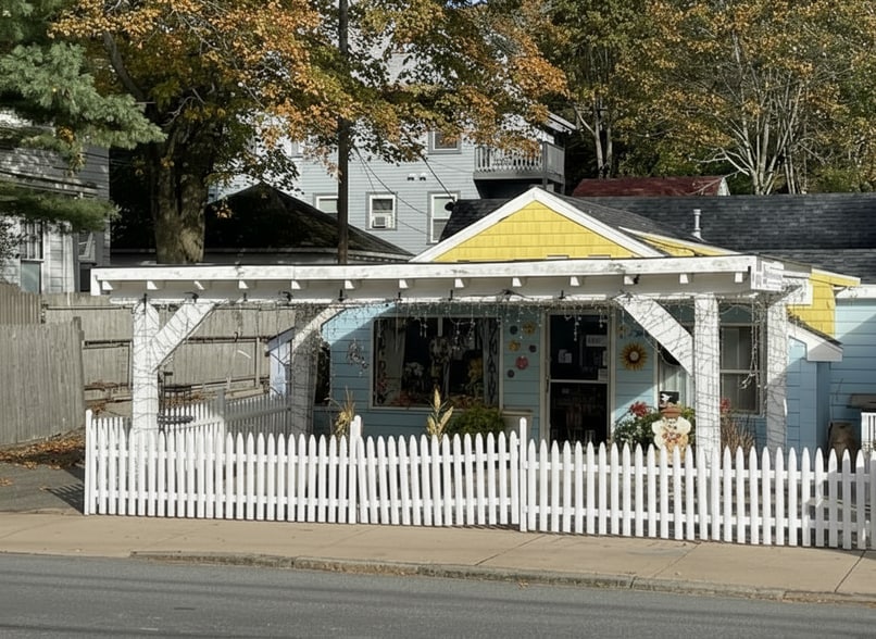 Primary Photo Of 470 Humphrey St, Swampscott Freestanding For Lease