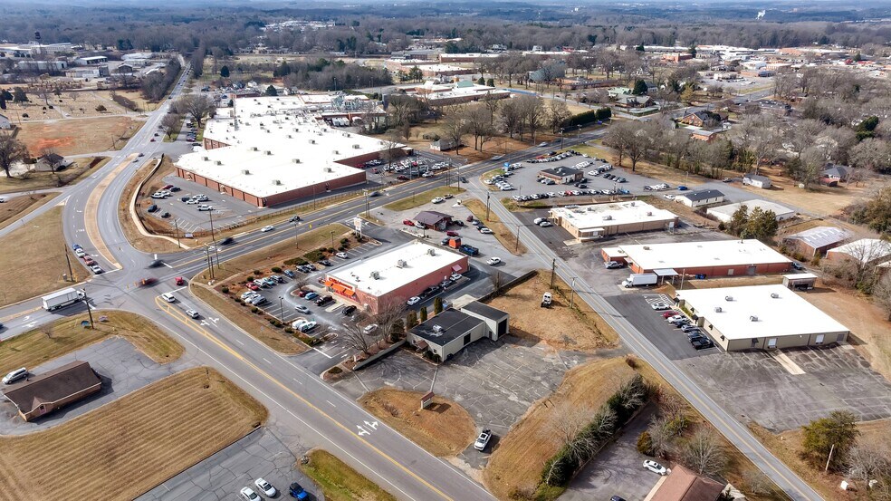More Photos Of 105 Rock Barn Rd NE, Conover Flex For Sale