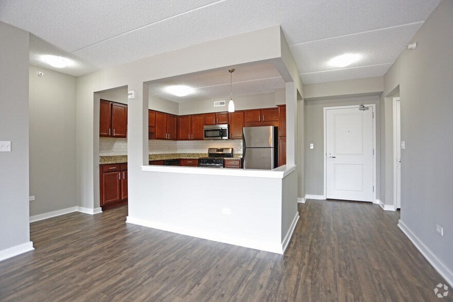 More Photos Of 1255 Town Center Rd, Vernon Hills Apartments For Lease