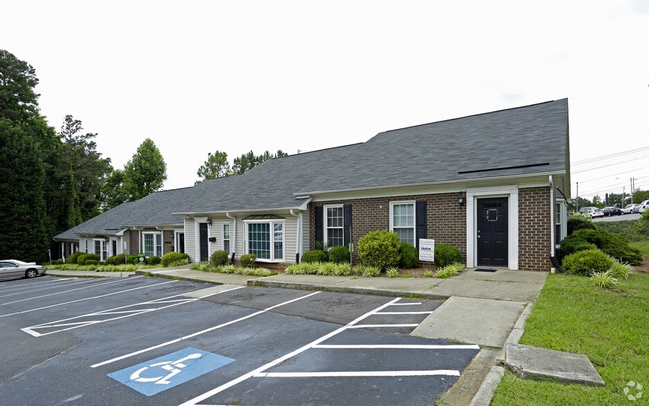 Primary Photo Of 839 Majestic Ct, Gastonia Office For Lease