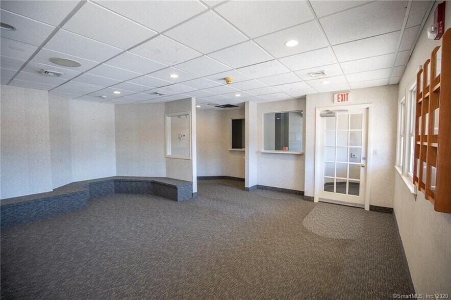 131 Boston Post Rd, East Lyme, CT 06333 Office For Lease