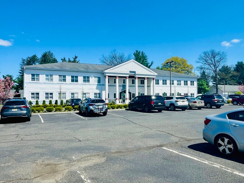 More Photos Of 239 Prospect Plains Rd, Monroe Township Medical For Lease