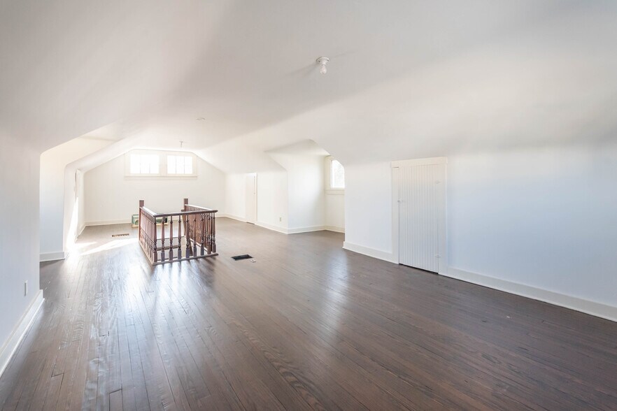 More Photos Of 179 E Main St, Plain City Loft Creative Space For Lease