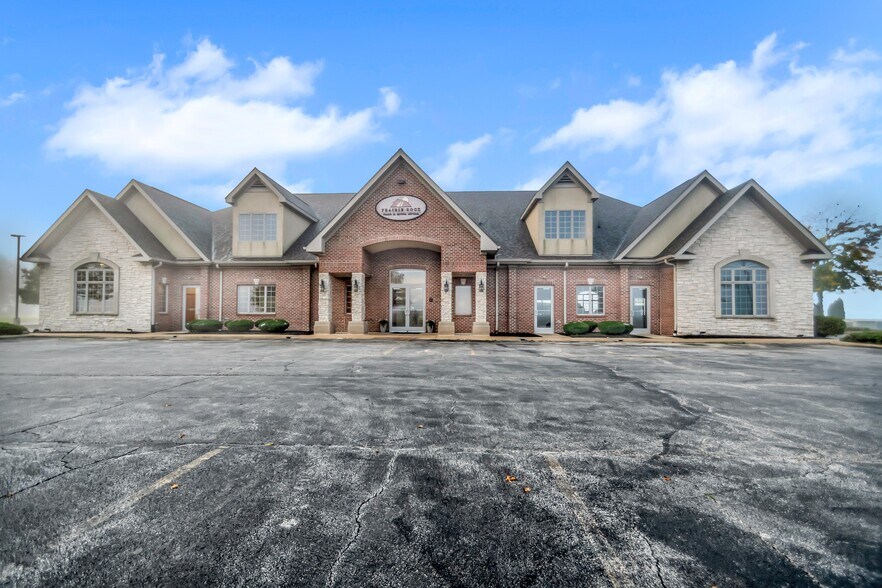 More Photos Of 2825 W Division St, Manteno Medical For Sale