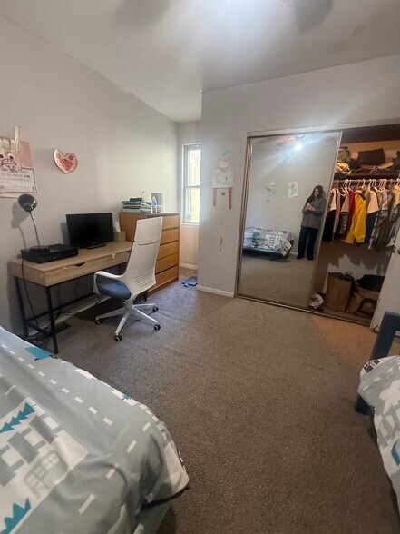 More Photos Of 211 W Clinton Ave, Oaklyn Storefront Retail Residential For Sale