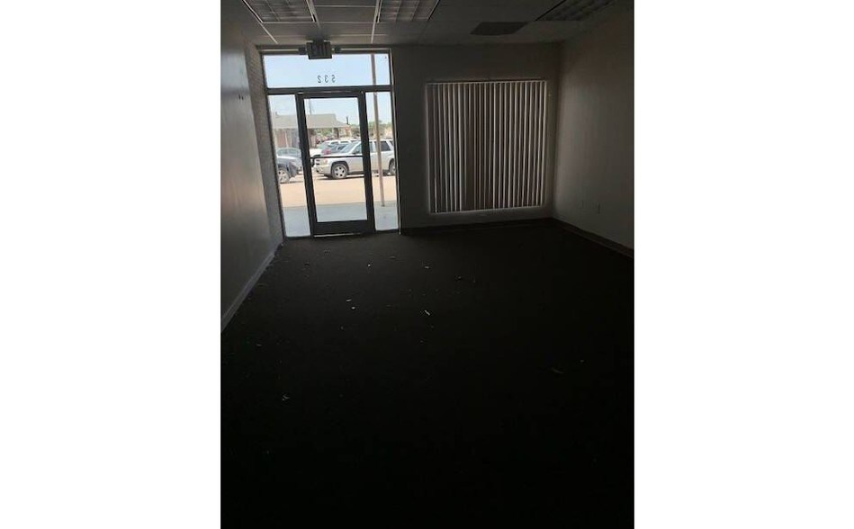 More Photos Of 538 N Main St, Emporia Unknown For Lease