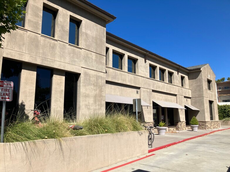 More Photos Of 145 El Camino Real, Menlo Park Storefront Retail Office For Lease