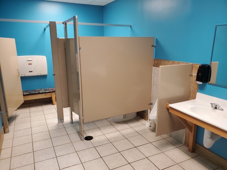 More Photos Of 8274 Lokus Rd, Odenton Unknown For Lease