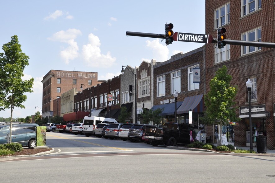 More Photos Of 102 S Steele St, Sanford Office For Lease