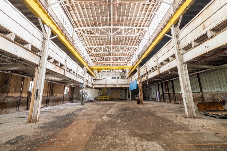 More Photos Of 1111 Bellevue St, Detroit Research And Development For Lease