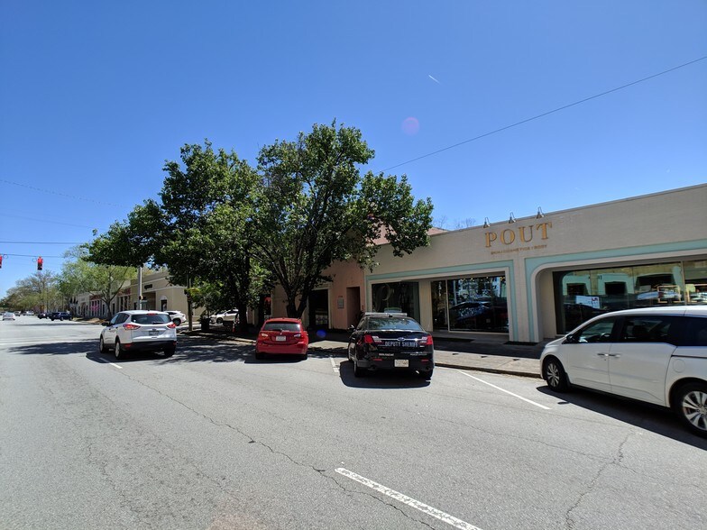 More Photos Of 2740 Devine St, Columbia Storefront Retail Office For Lease
