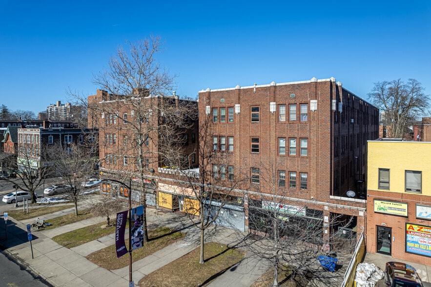 More Photos Of 250-260 Farmington Ave, Hartford Apartments For Lease