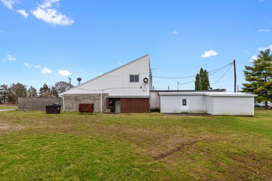 More Photos Of 219 E Main St, Bannister General Retail For Sale