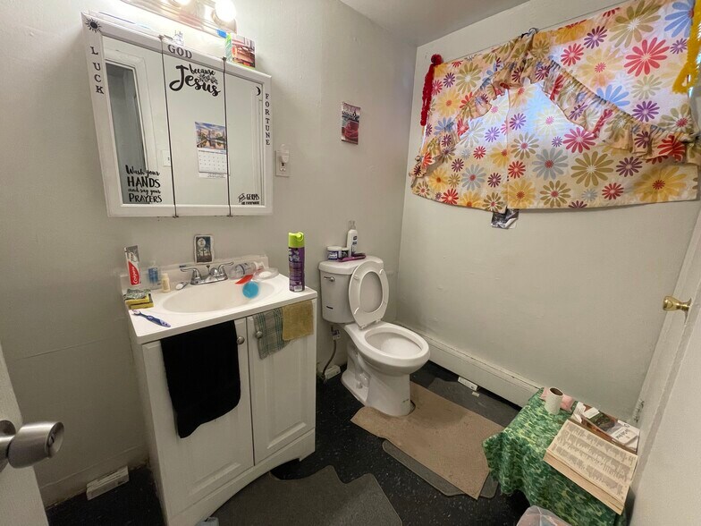 More Photos Of 714 Sycamore St, Camden Apartments For Sale