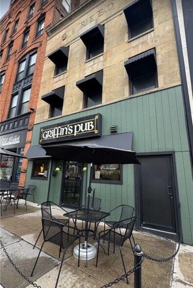 More Photos Of 226 Genesee St, Utica Bar For Sale