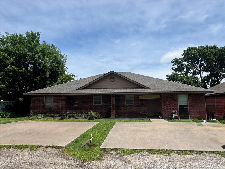 More Photos Of 4515 SE Loop 286, Paris Apartments For Sale