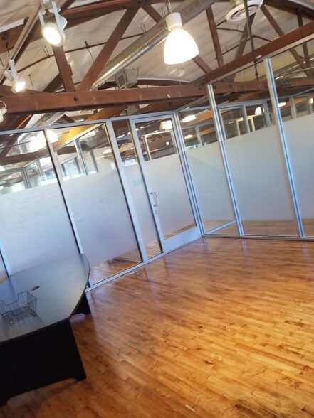More Photos Of 1800 Essex St, Los Angeles Office Residential For Lease