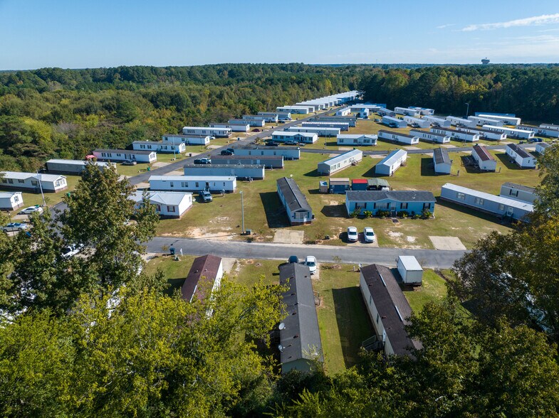 More Photos Of 2620 Cattail Cir, Fayetteville Manufactured Housing Mobile Home Park For Sale