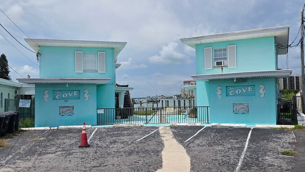 Primary Photo Of 625 Bay Esplanade, Clearwater Apartments For Sale