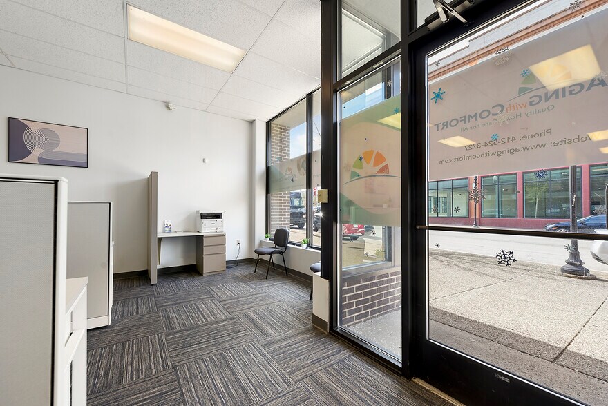 More Photos Of Corner of N Sheridan & Broad Street, Pittsburgh Office For Sale