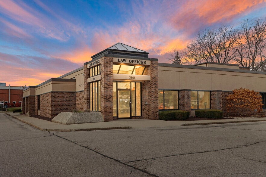 Primary Photo Of 3505 30th Ave, Kenosha Office For Sale
