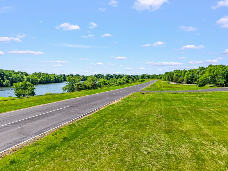 More Photos Of 249 Gilbert Rd, Mocksville Airport For Sale