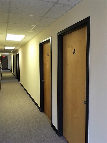 More Photos Of 320 Salter Path Rd, Pine Knoll Shores Medical For Lease