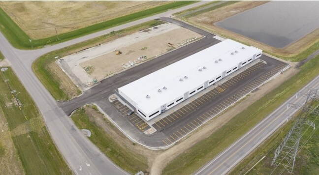 More Photos Of 505 Carmek Blvd SE, Rocky View No 44 Warehouse For Lease