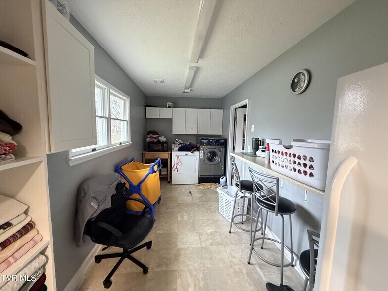 More Photos Of 404 Hurricane Rd NE, Wise Medical For Sale