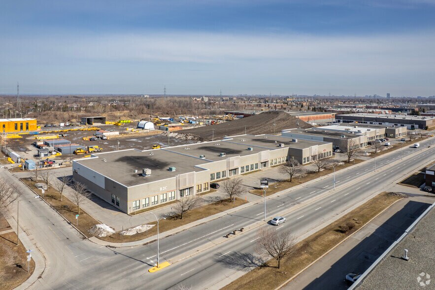 Primary Photo Of 81 Boul Brunswick, Dollard-des-Ormeaux Warehouse For Lease