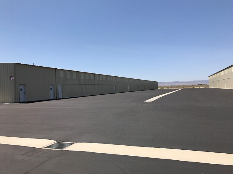 More Photos Of 4725 William J. Barnes Ave, Lancaster Airport For Lease