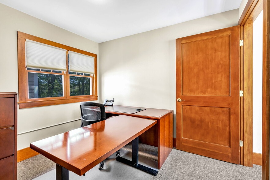 More Photos Of 530 Great Rd, Acton Office For Lease