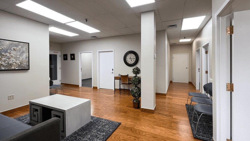 More Photos Of 210 Pomeroy Ave, Meriden Unknown For Lease