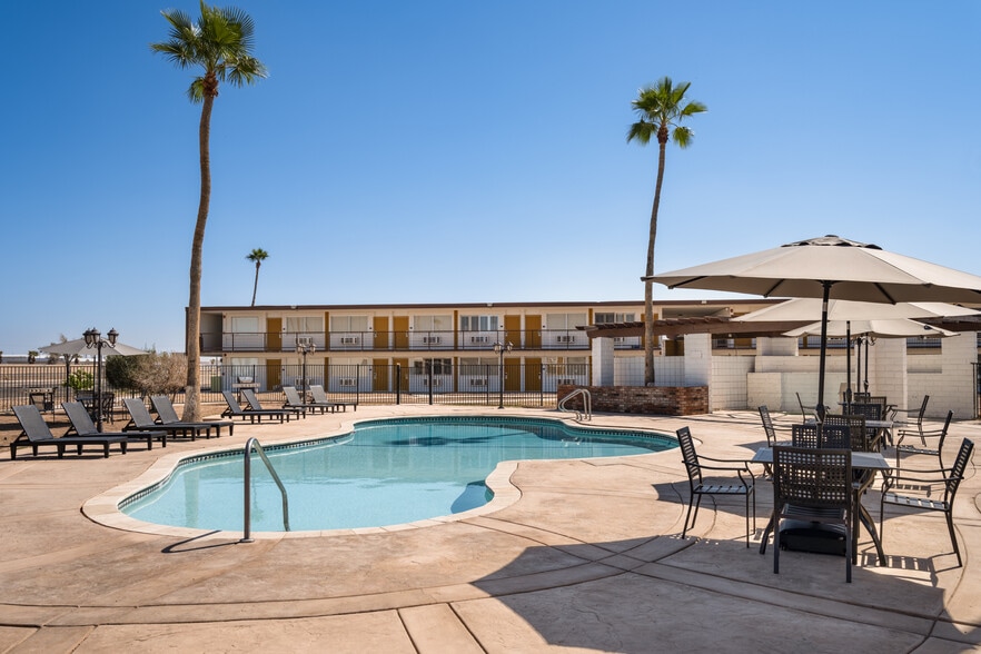 More Photos Of 1093 Airport Rd, Imperial Hotel For Sale