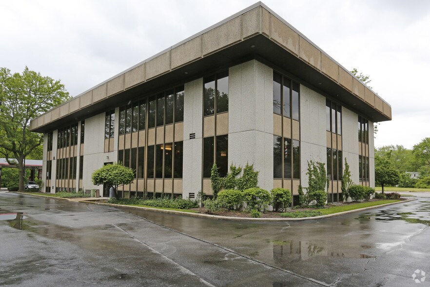 More Photos Of 3612 Lincoln Hwy, Olympia Fields Office For Lease