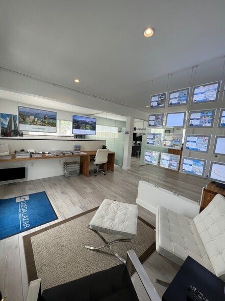 More Photos Of 6318 Biscayne Blvd, Miami General Retail For Lease