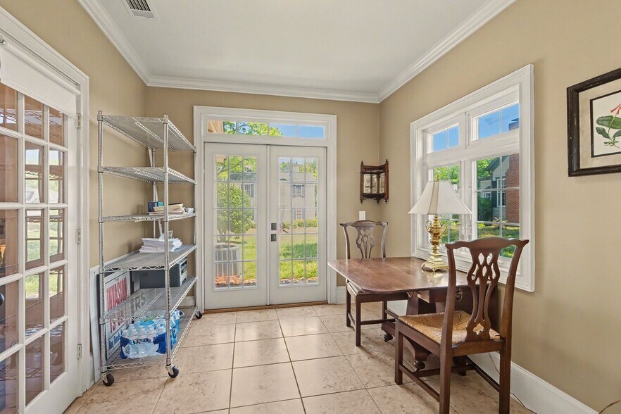 More Photos Of 236 Washington Ave, Marietta Office Residential For Sale