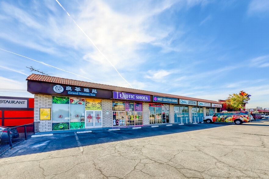 More Photos Of 4211 W Sahara Ave, Las Vegas Storefront Retail Office For Sale