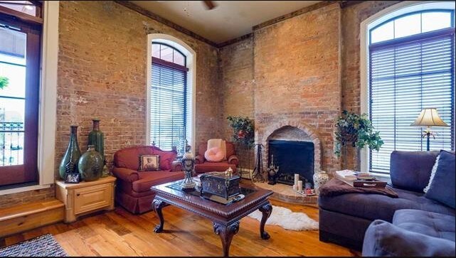 More Photos Of 124 E Austin St, Jefferson Restaurant For Sale