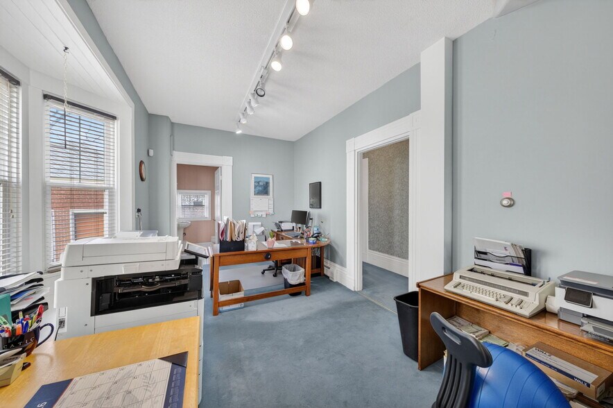 More Photos Of 446 County St, New Bedford Office For Sale