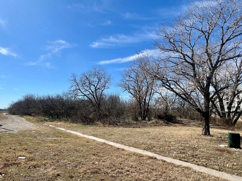 More Photos Of 1876 E Northside Dr, Fort Worth Land For Sale