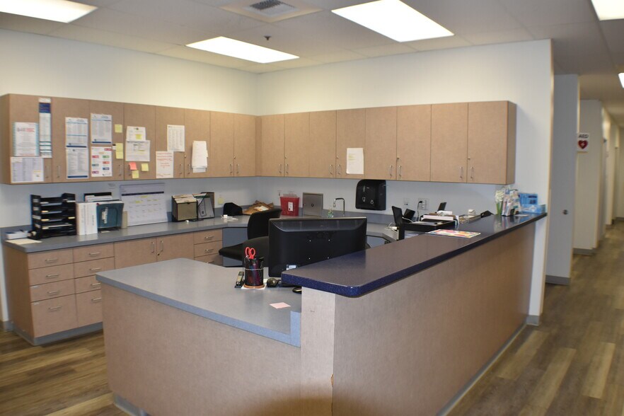 More Photos Of 2410 Fire Mesa St, Las Vegas Office For Sale
