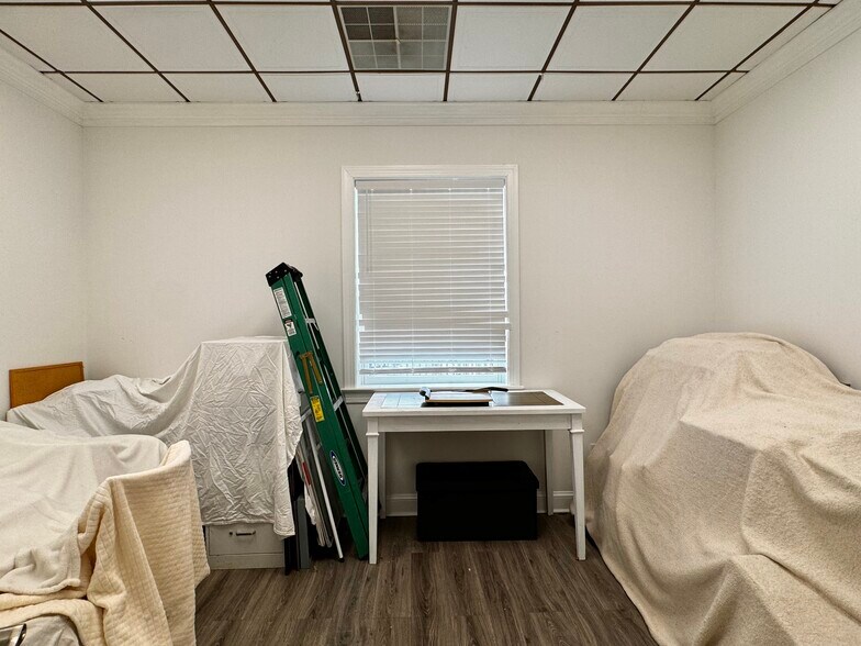 More Photos Of 490 Westfield Rd, Charlottesville Storefront Retail Office For Lease