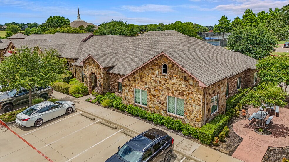 More Photos Of 905 Trophy Club Dr, Trophy Club Office For Lease