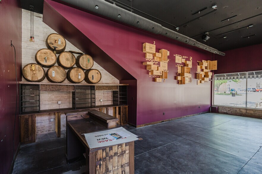 More Photos Of 1001 W Douglas Ave, Wichita Storefront For Sale