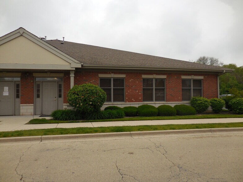 More Photos Of 16610 W 159th St, Lockport Office For Sale