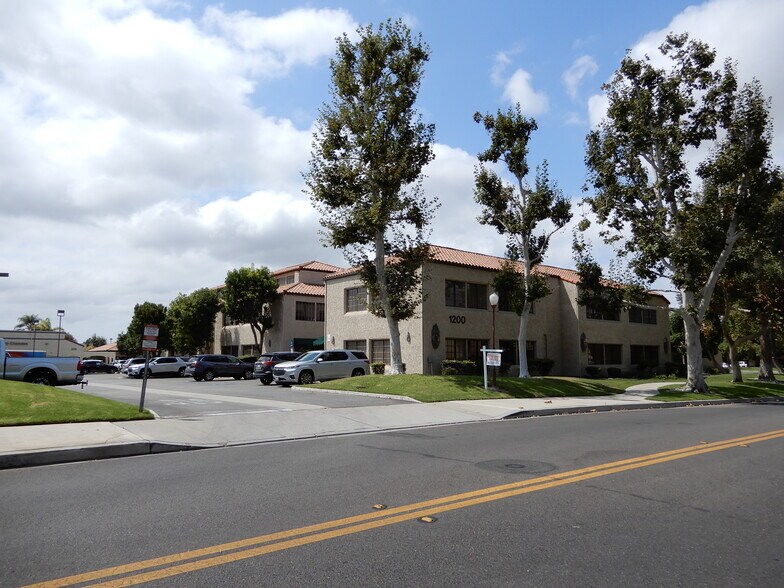 More Photos Of 1200 Paseo Camarillo, Camarillo Office For Lease