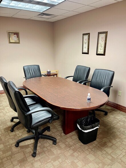 More Photos Of 902 S Old Us 27, Saint Johns Freestanding For Sale