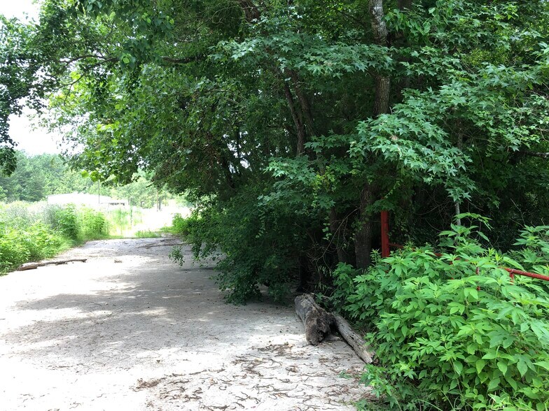 More Photos Of 2107 Martin Luther King Jr Blvd, Lufkin Land For Sale