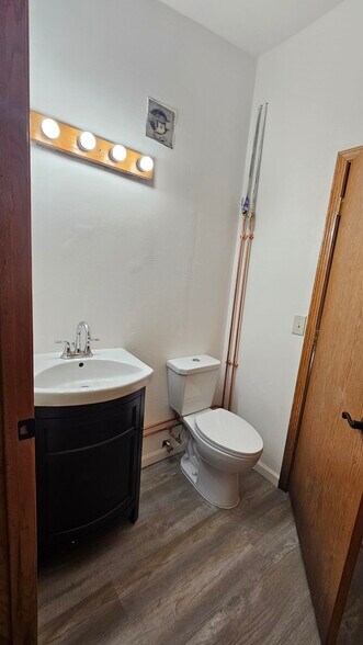 More Photos Of 3007 S Alpine Rd, Rockford Industrial For Lease